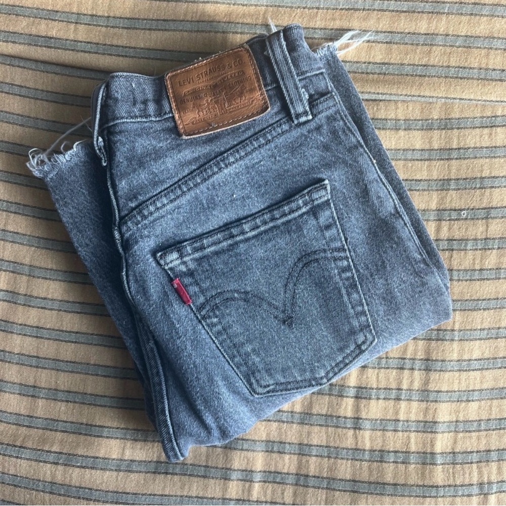 Levis Straight Ribcage- Washed Black - Picture 5 of 5